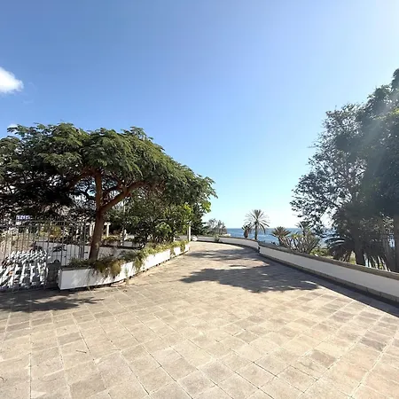 Tropicalidays Marina View Apartamento *